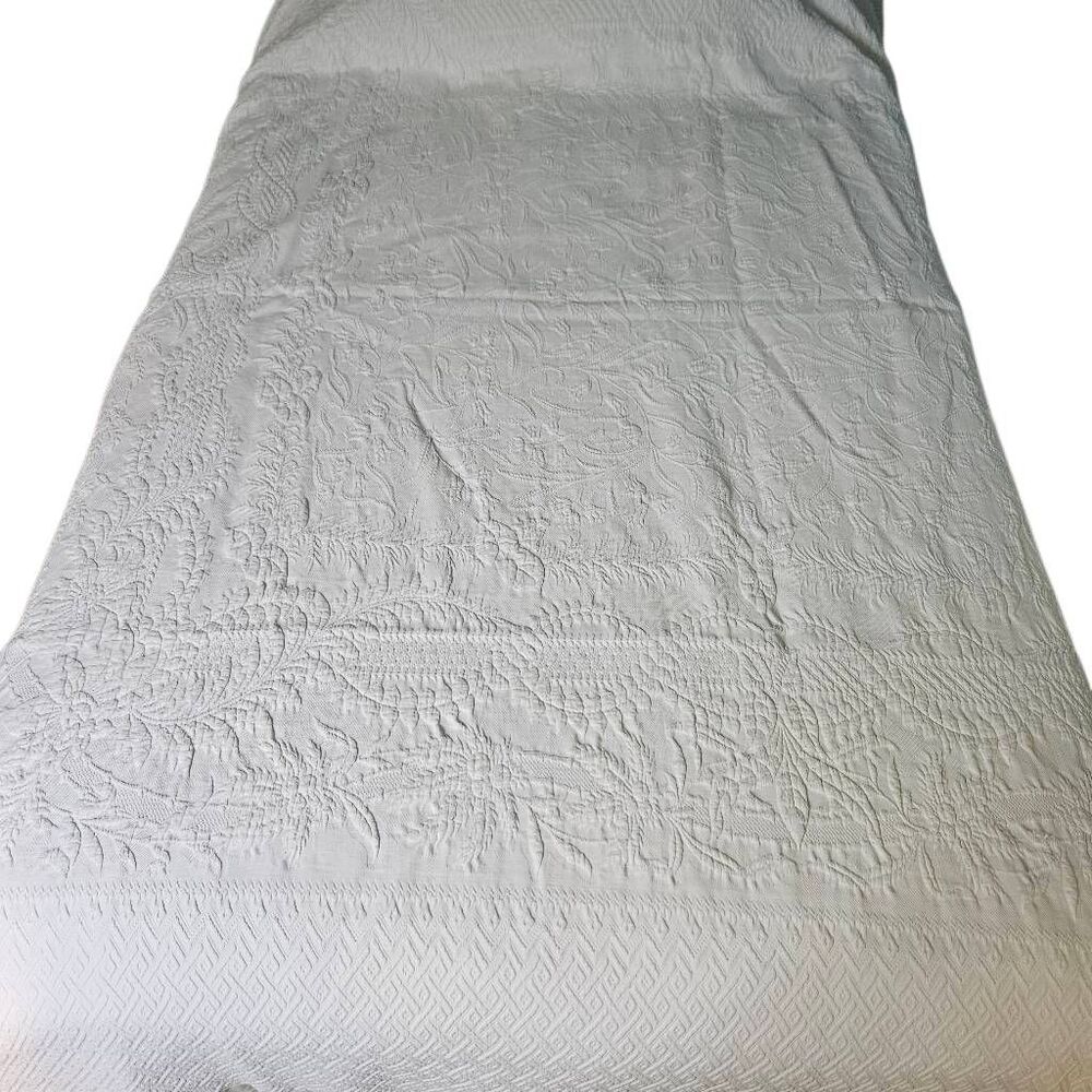 Antique white quilted coverlet. 80X78. Cottagecore, grannycore.